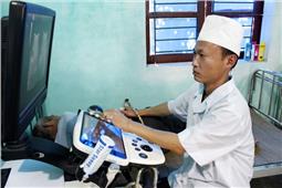 Nghĩa tình thầy thuốc vùng biên